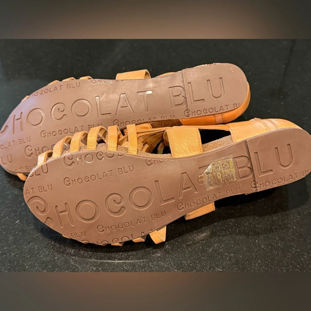 Chocolat Blu Vivienne Sandals, Size 11 - Picture 7 of 13